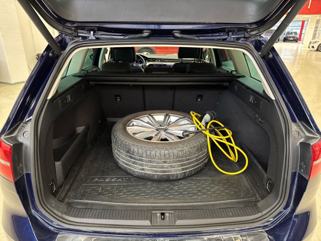 Volkswagen Passat 2017 Sininen