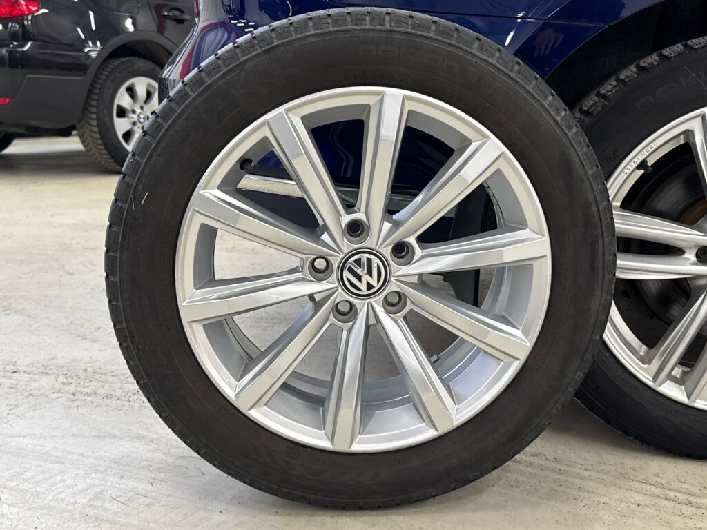 Volkswagen Passat 2017 Sininen