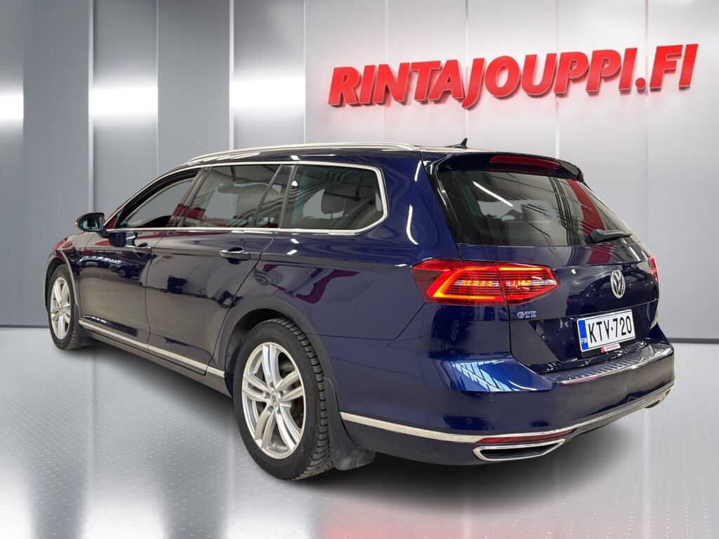 Volkswagen Passat 2017 Sininen