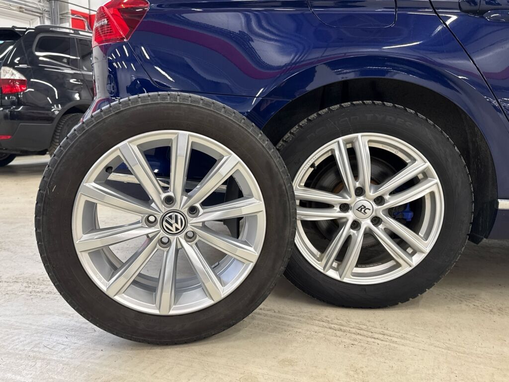 Volkswagen Passat 2017 Sininen