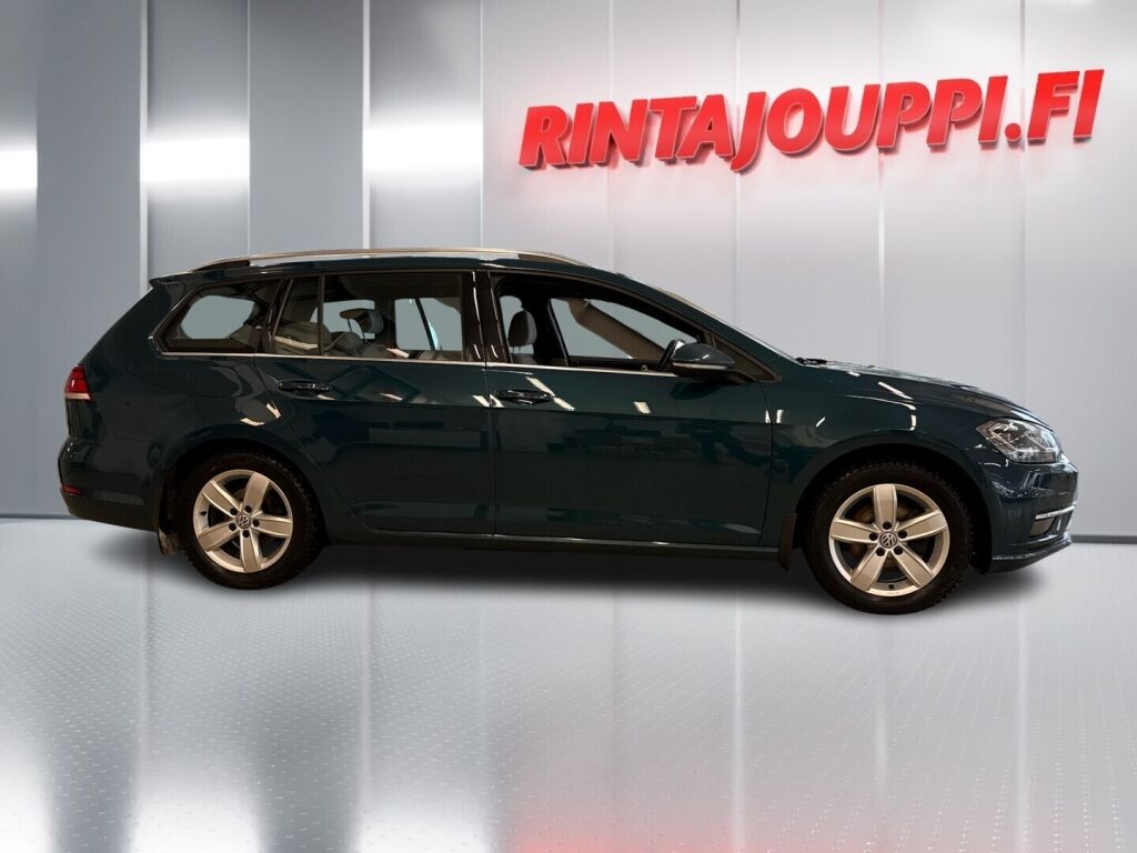 Volkswagen Golf 2018 Vihreä