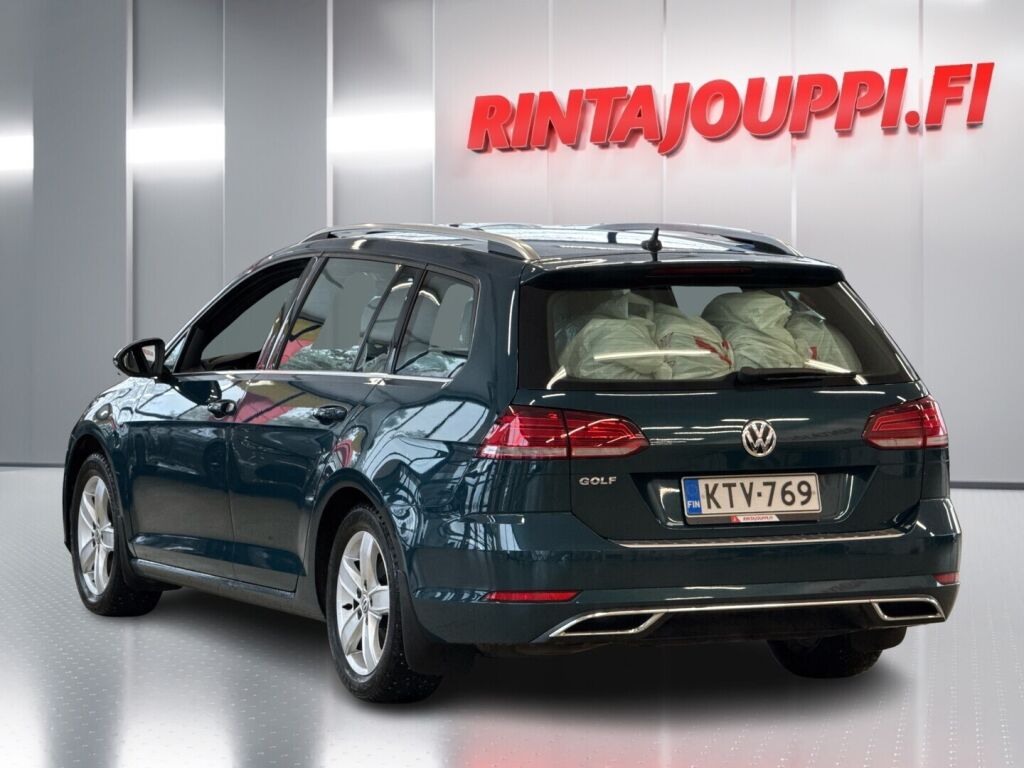 Volkswagen Golf 2018 Vihreä