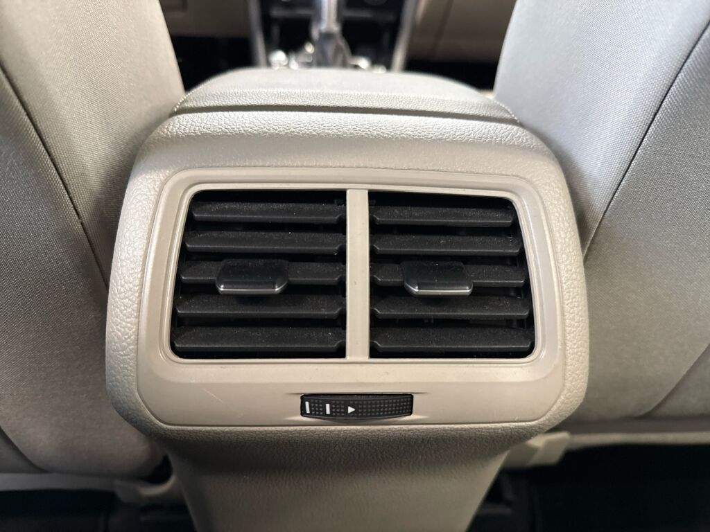 Volkswagen Golf 2018 Vihreä