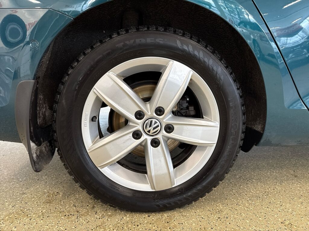 Volkswagen Golf 2018 Vihreä