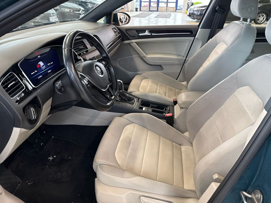 Volkswagen Golf 2018 Vihreä