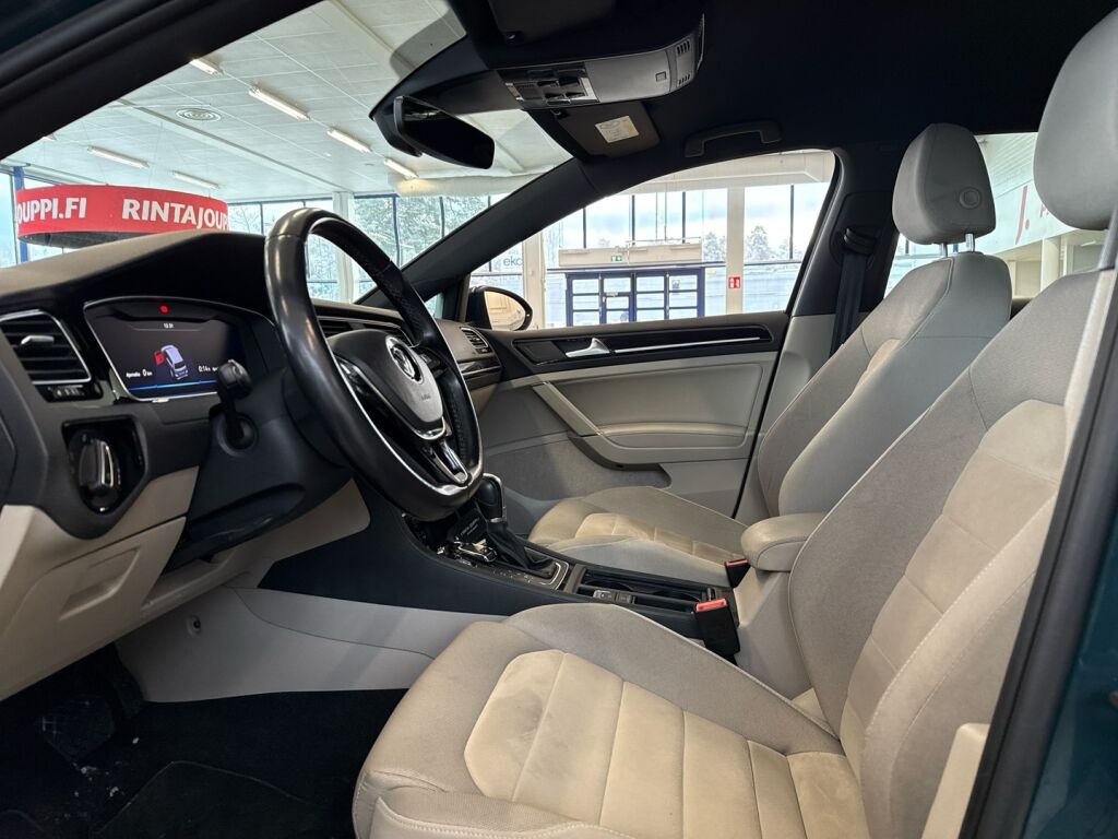 Volkswagen Golf 2018 Vihreä