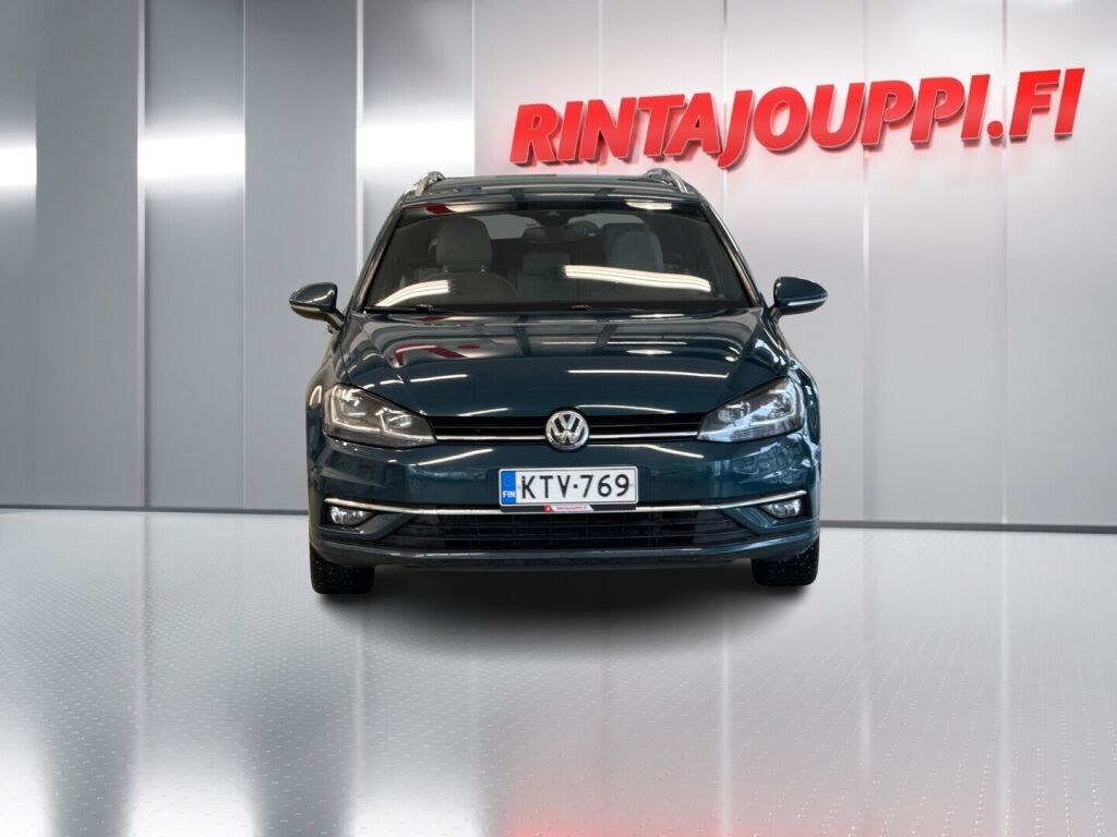 Volkswagen Golf 2018 Vihreä