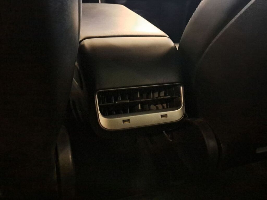 Tesla Model 3 2019 Musta