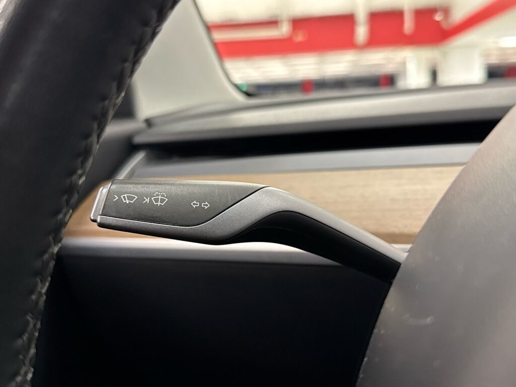 Tesla Model 3 2020 Valkoinen
