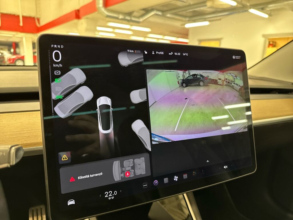 Tesla Model 3 2020 Valkoinen