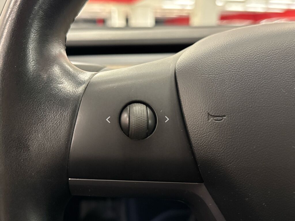 Tesla Model 3 2020 Valkoinen