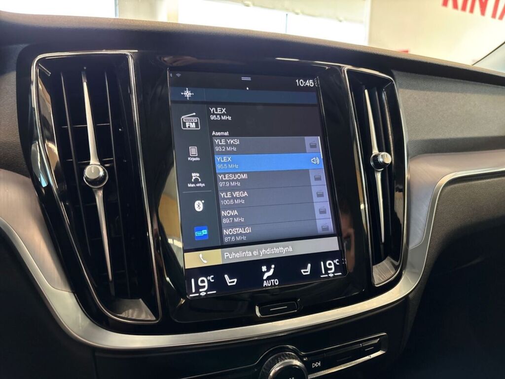 Volvo V60 2021 Valkoinen