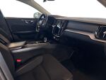 Volvo V60 2021 Valkoinen
