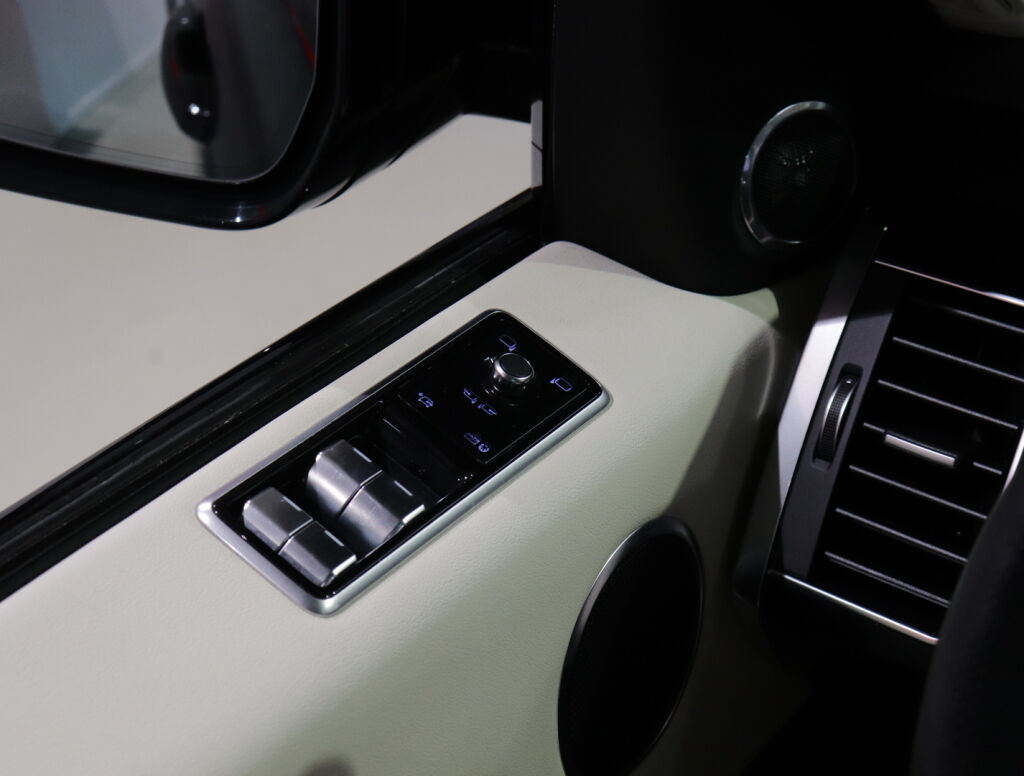 Land Rover Range Rover Sport 2021 Musta