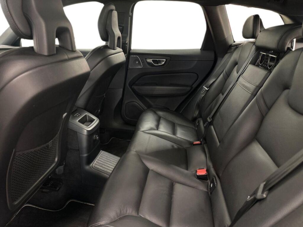 Volvo XC60 2017 Sininen