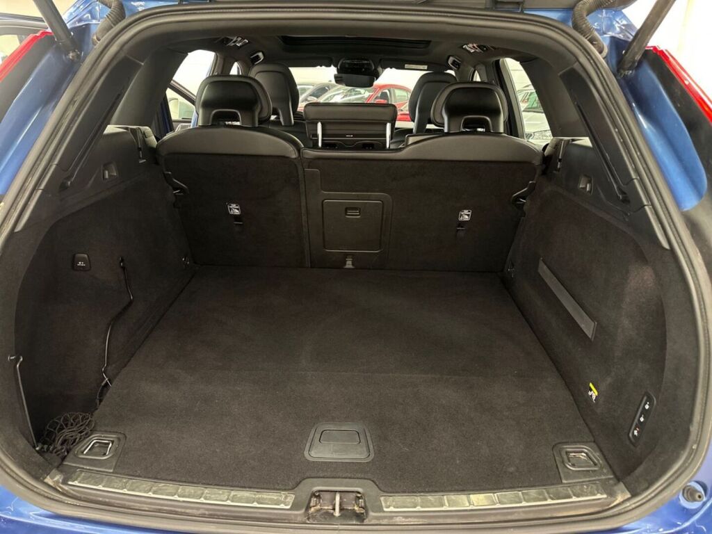 Volvo XC60 2017 Sininen