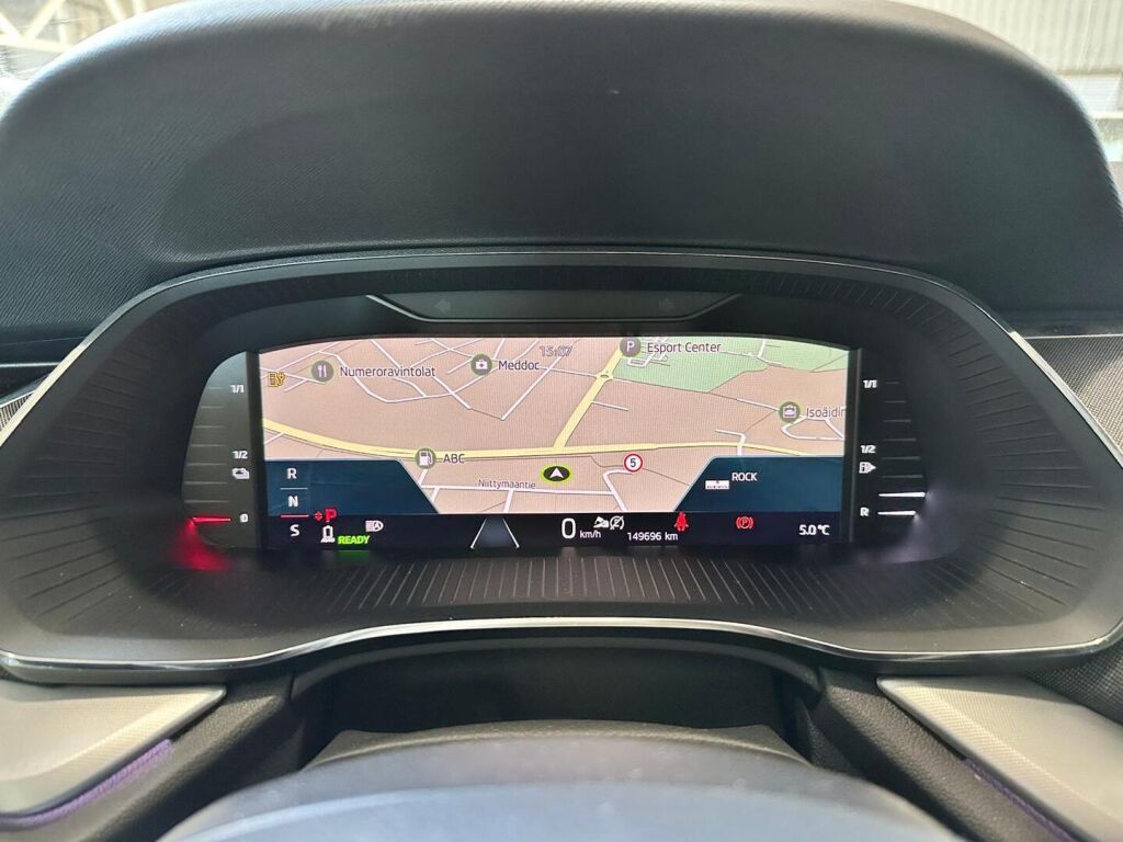 Skoda Octavia 2021 Musta