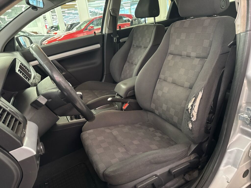 Opel Vectra 2003 Hopea