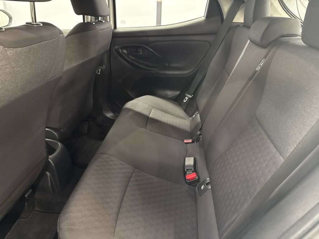 Toyota Yaris 2020 Valkoinen