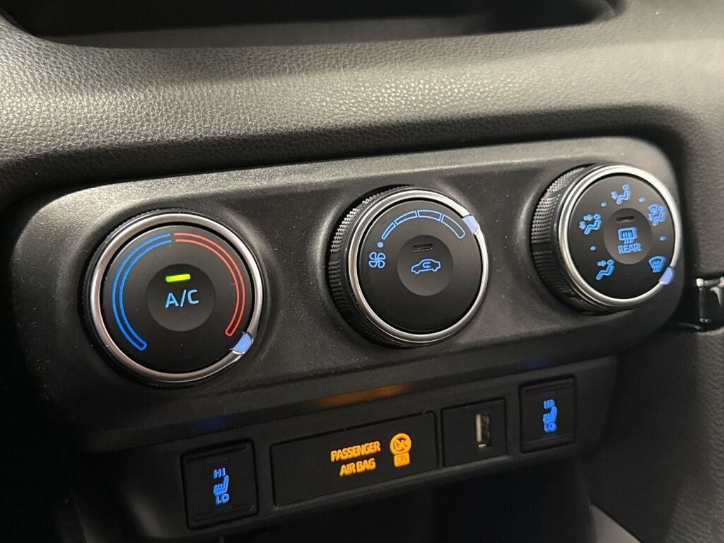 Toyota Yaris 2020 Valkoinen