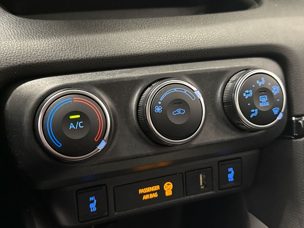 Toyota Yaris 2020 Valkoinen