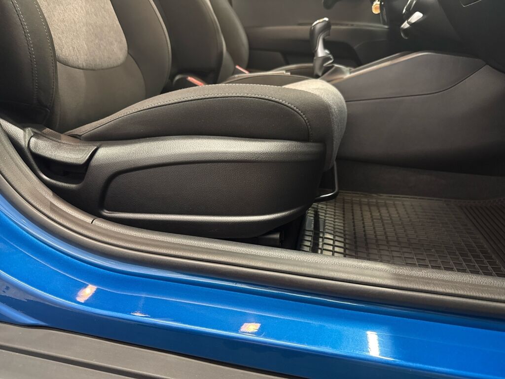 Kia Stonic 2021 Sininen