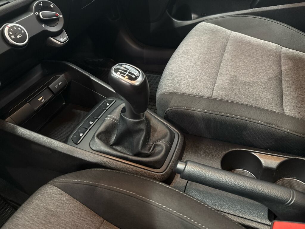 Kia Stonic 2021 Sininen