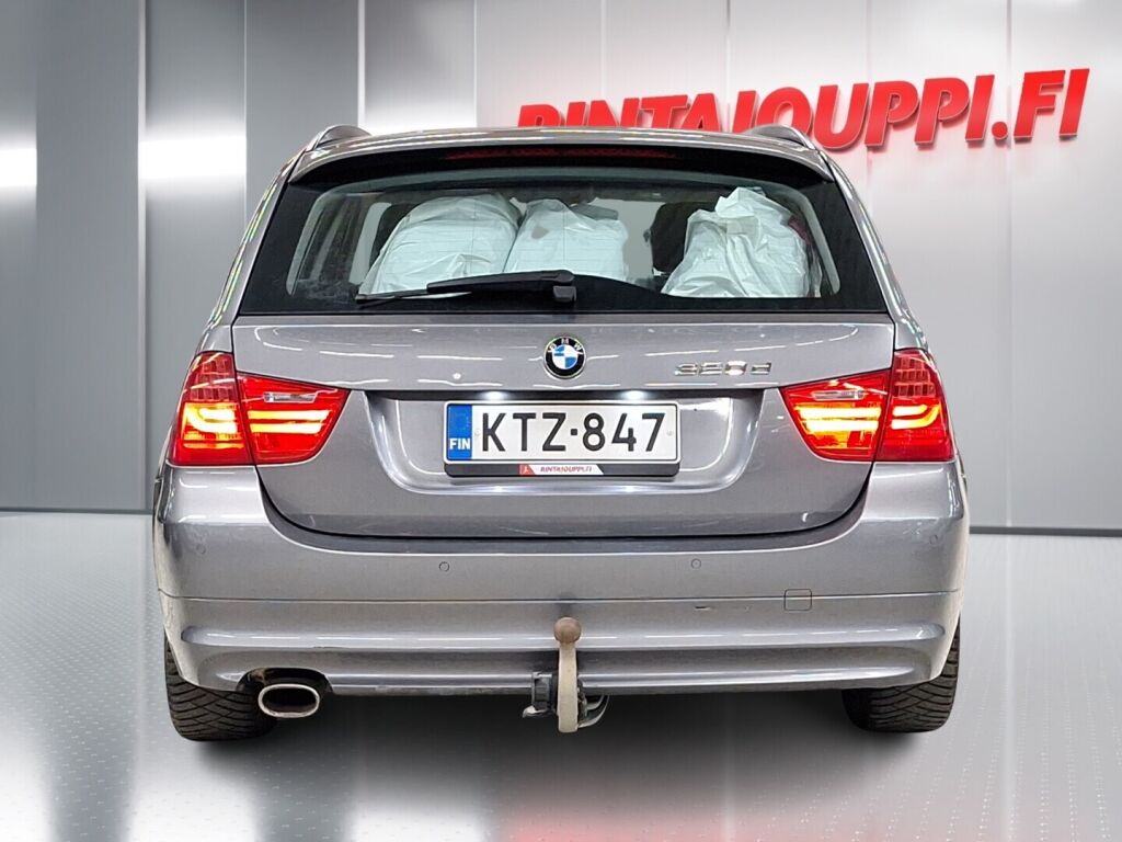 BMW 320 2012 Harmaa