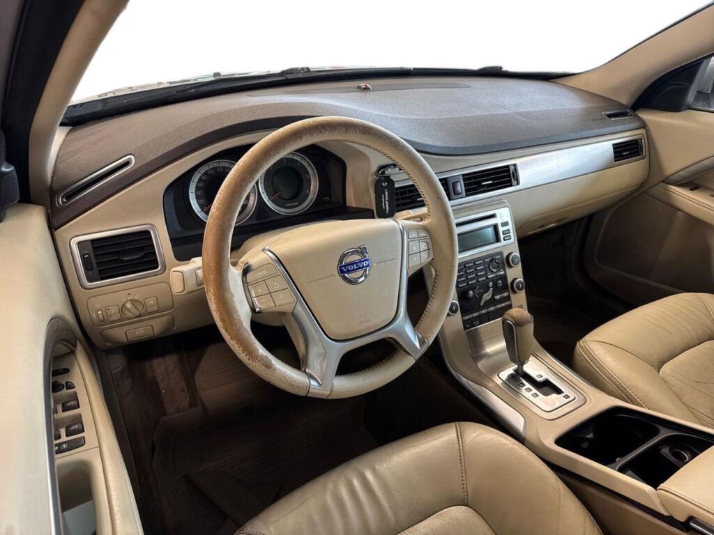 Volvo XC70 2011 Harmaa