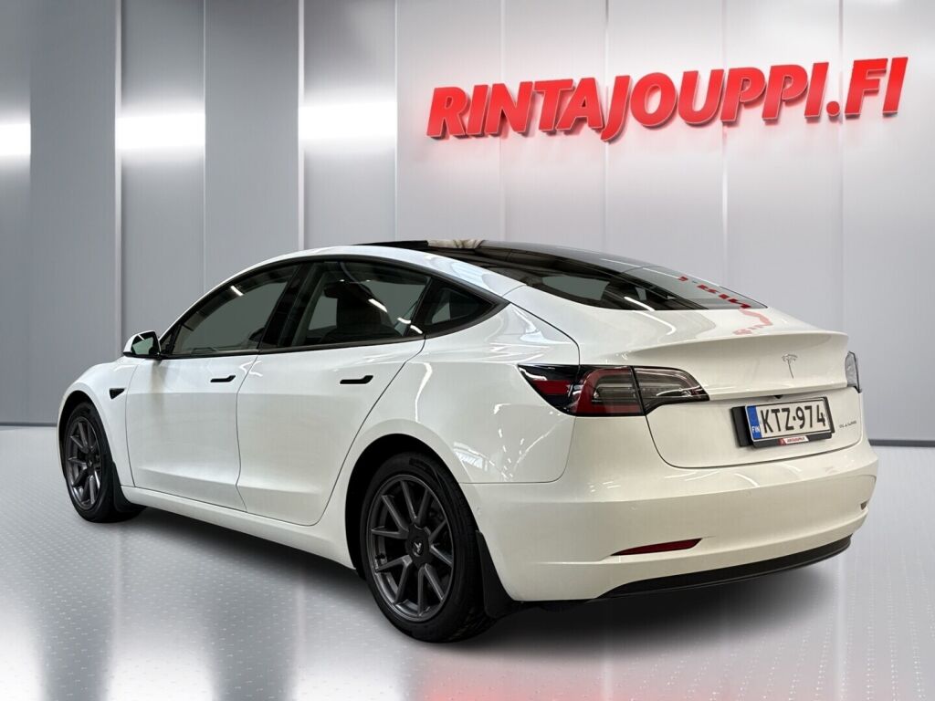 Tesla Model 3 2021 Valkoinen