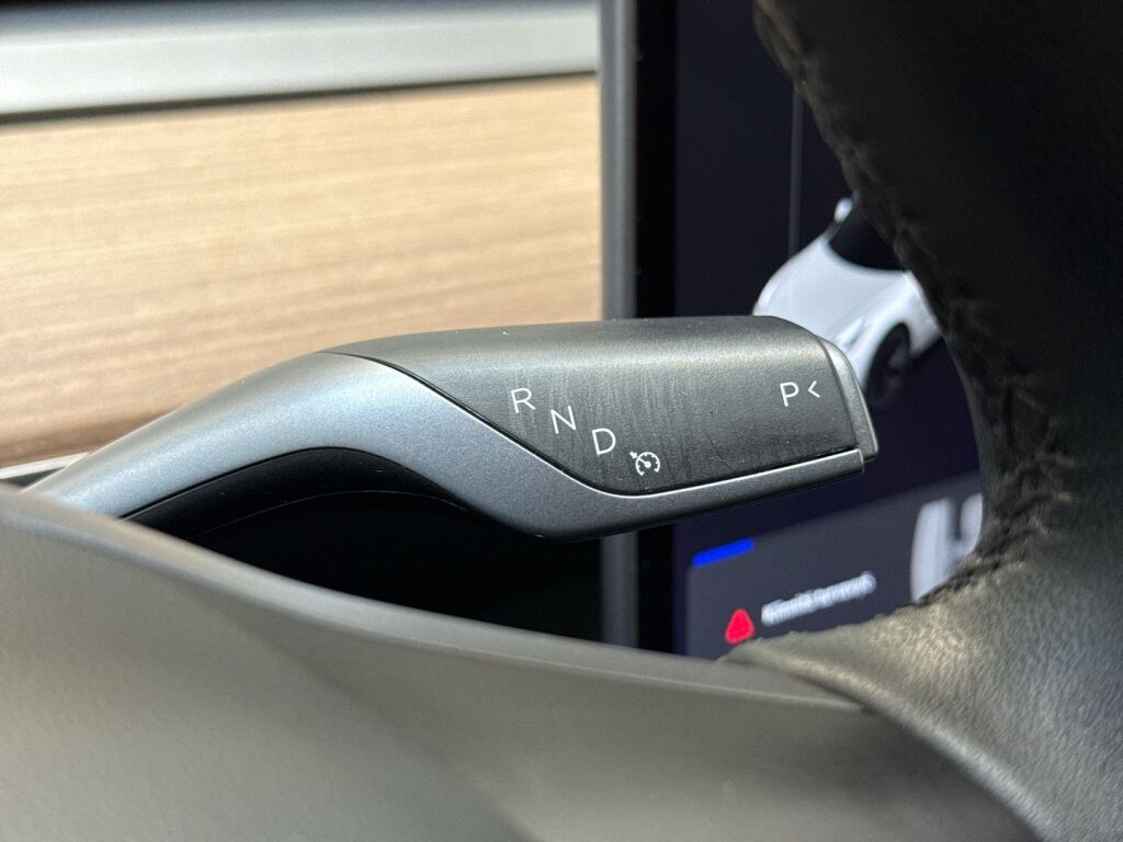 Tesla Model 3 2021 Valkoinen
