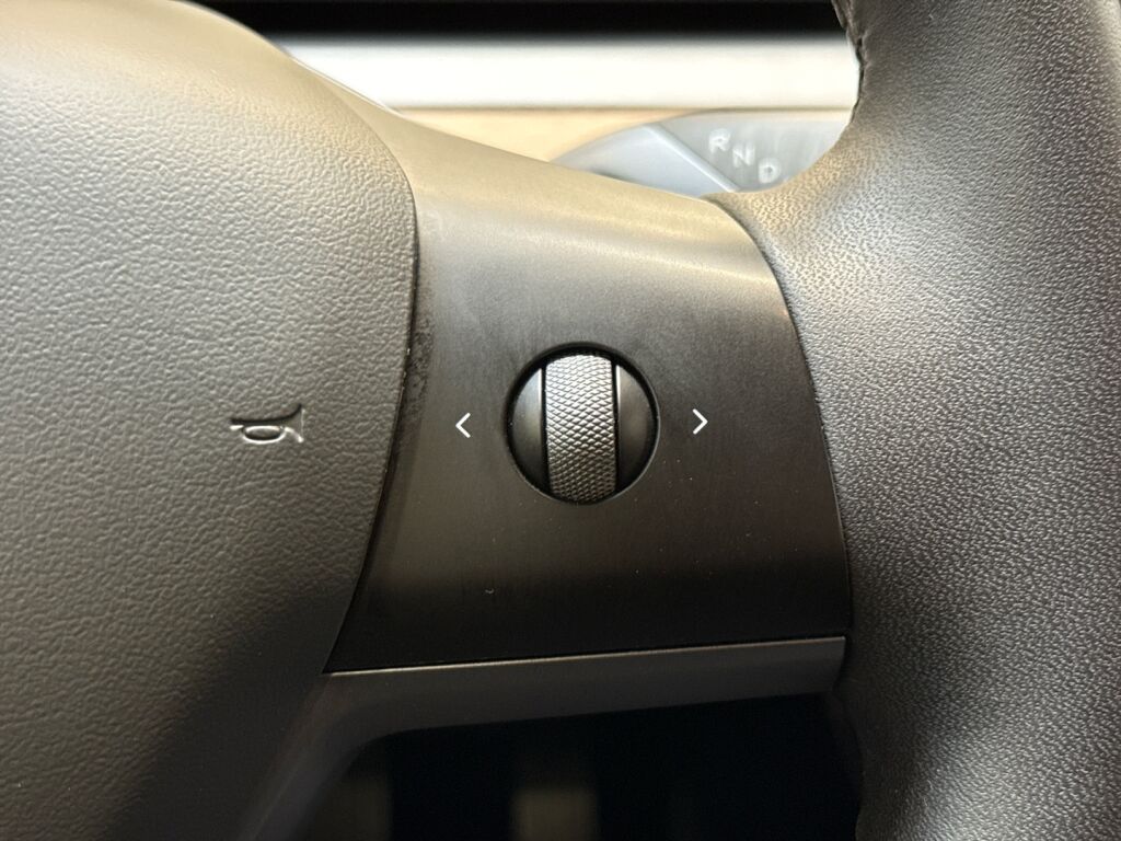 Tesla Model 3 2021 Valkoinen