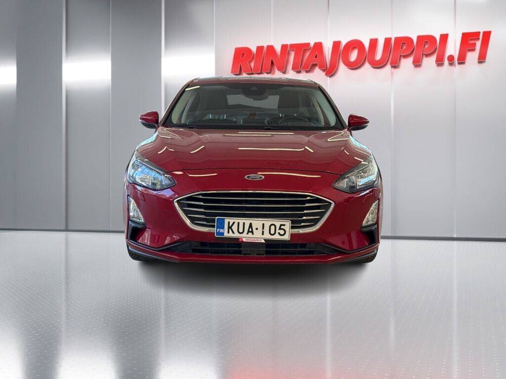 Ford Focus 2021 Punainen