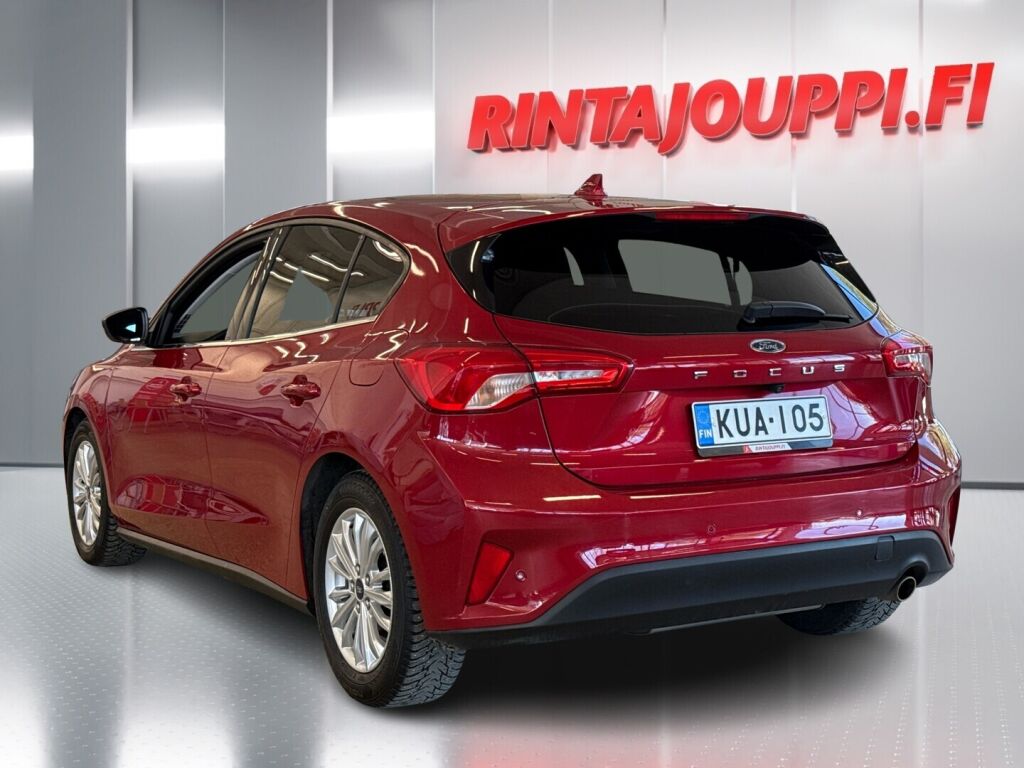 Ford Focus 2021 Punainen
