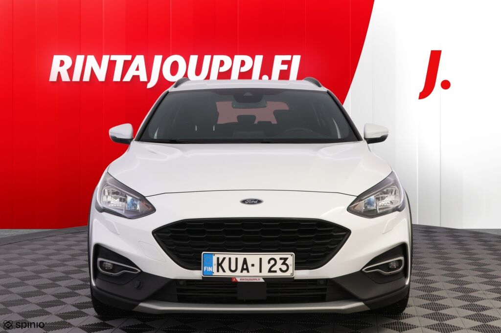 Ford Focus 2021 Valkoinen