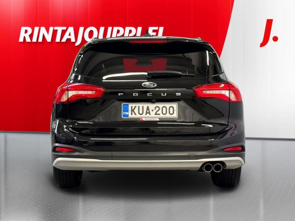 Ford Focus 2021 Musta