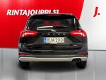 Ford Focus 2021 Musta