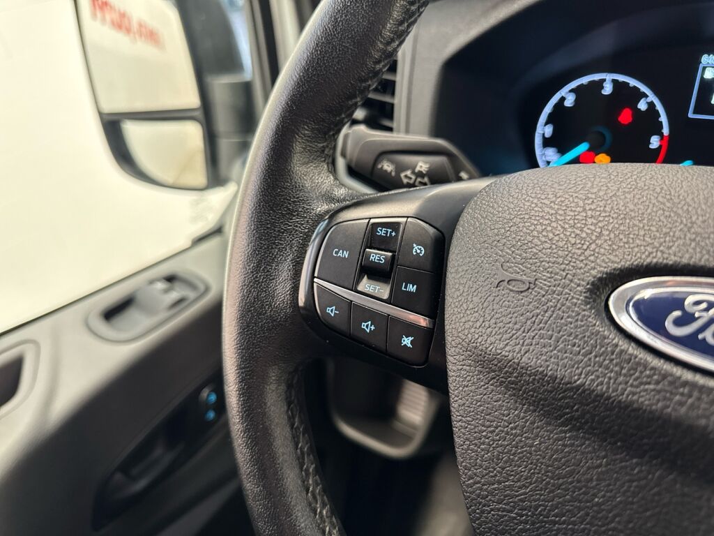 Ford Transit 2021 Valkoinen