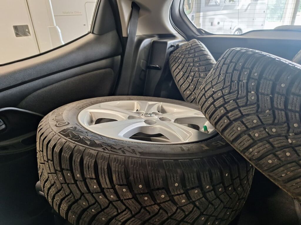 Toyota Yaris 2020 Harmaa