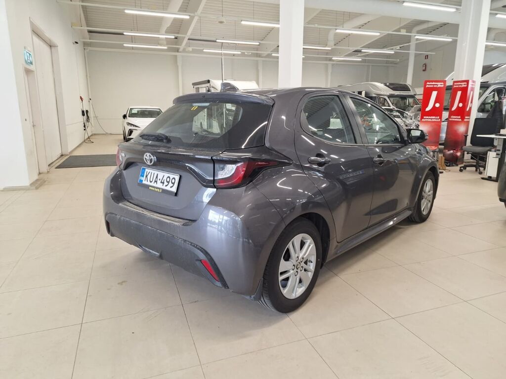 Toyota Yaris 2020 Harmaa