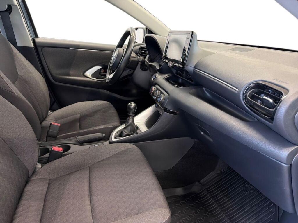 Toyota Yaris 2020 Harmaa