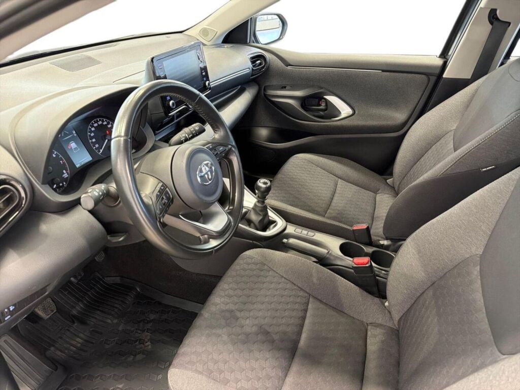 Toyota Yaris 2020 Harmaa