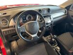 Suzuki Vitara 2021 Punainen