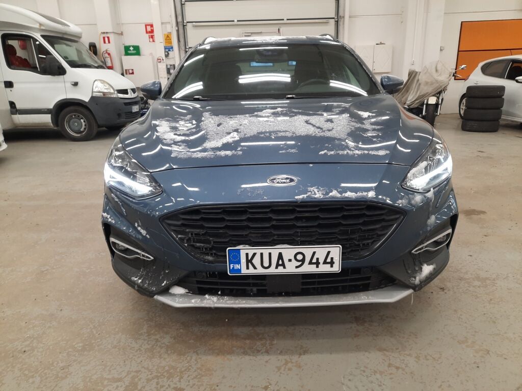 Ford Focus 2021 Sininen