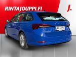 Skoda Octavia 2021 Sininen