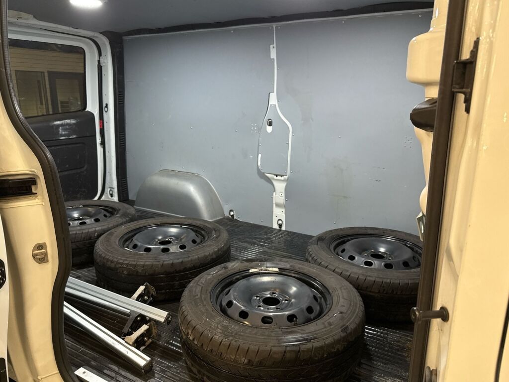 Renault Trafic 2021 Valkoinen