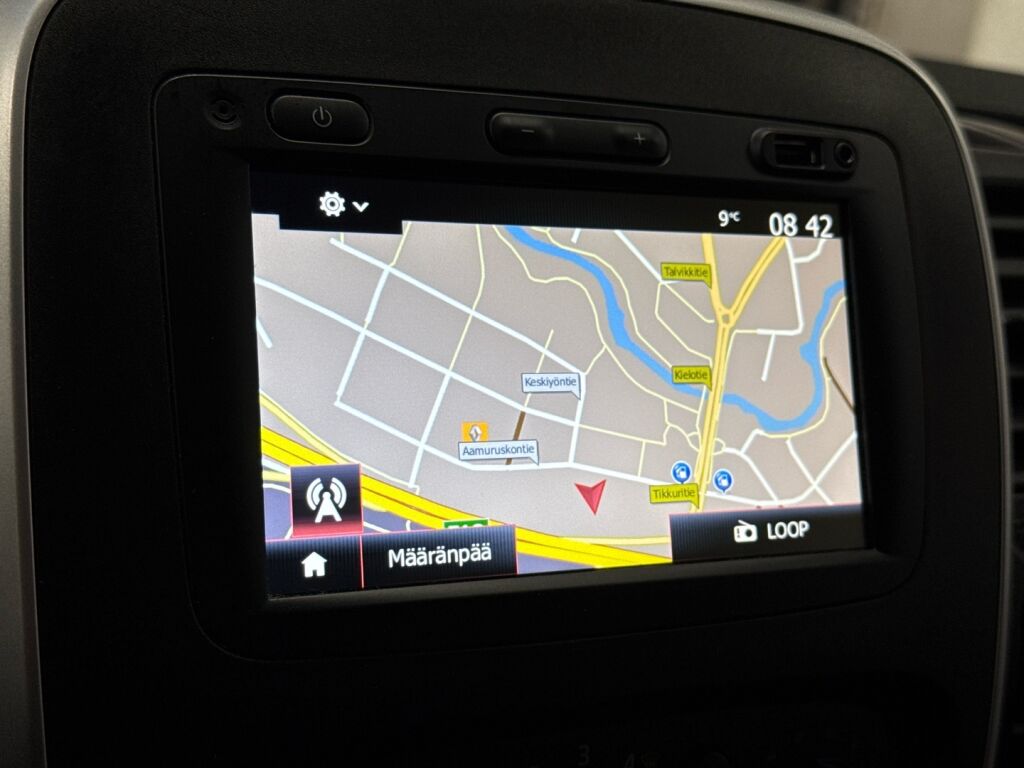 Renault Trafic 2021 Valkoinen