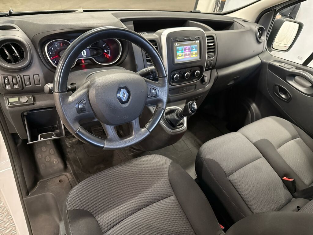 Renault Trafic 2021 Valkoinen