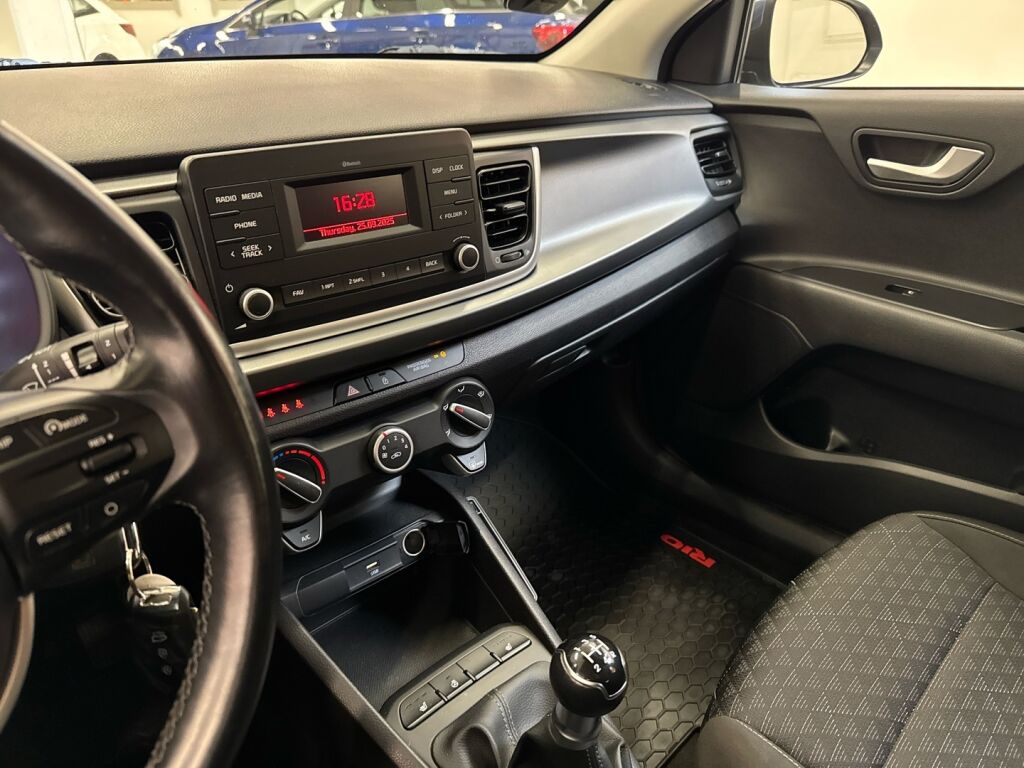 Kia Rio 2020 Sininen