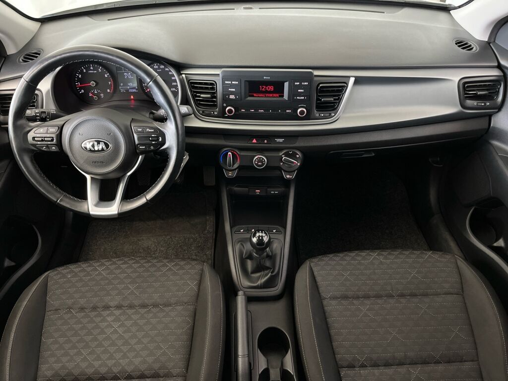 Kia Rio 2021 Valkoinen